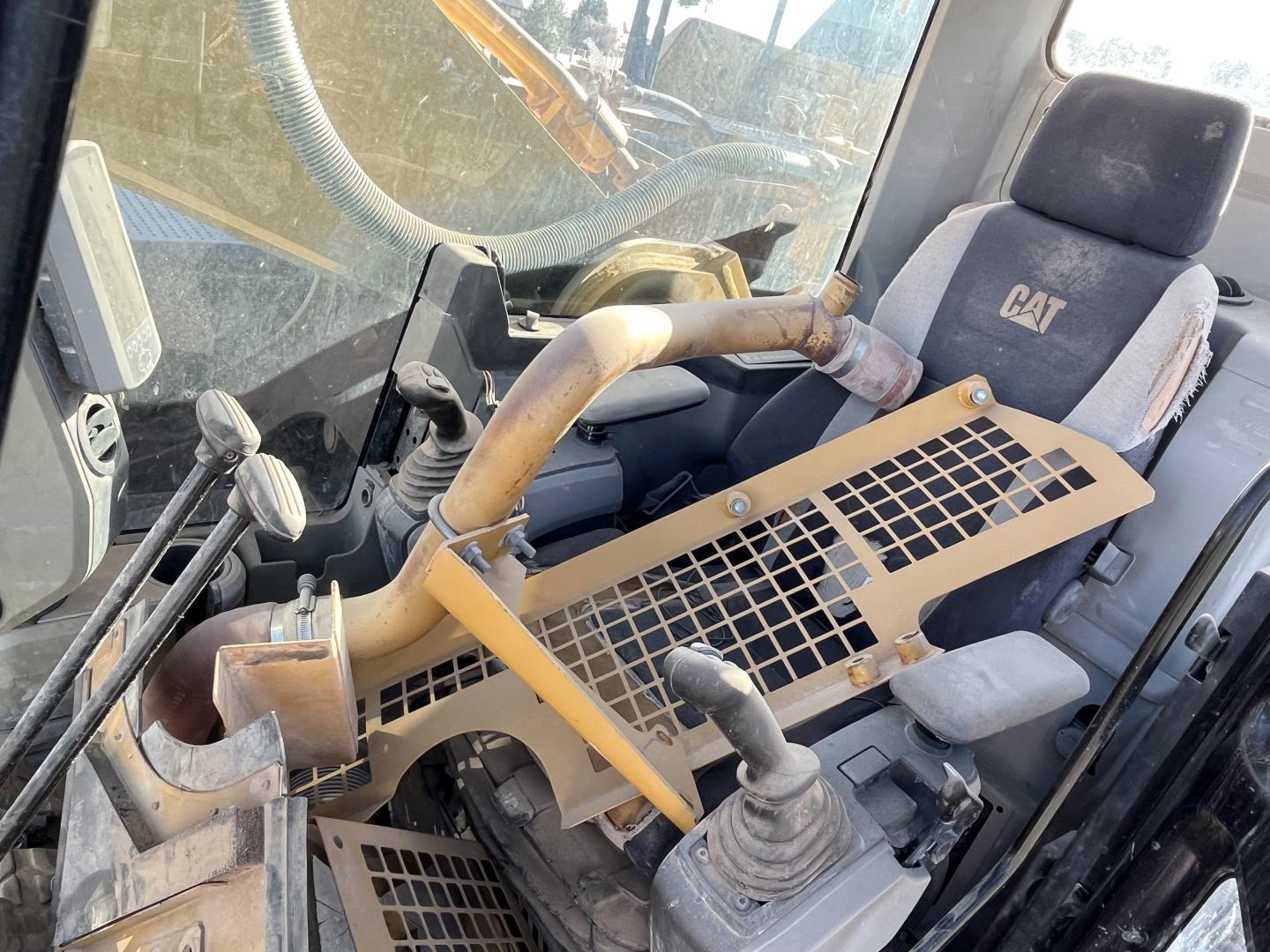 ./imagenes/INVOICE/2019/17981/EXCAVADORA 336E PARA REFACCIONES (17).JPG